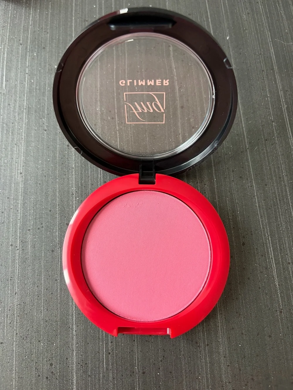 Avon Glimmer Powder Blush- Petal Pink